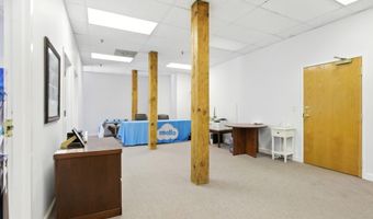 5 Market Sq 105, Amesbury, MA 01913