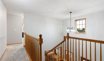 2703 10th Ave SW, Austin, MN 55912