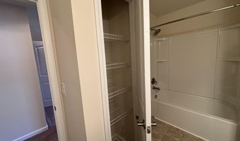 1009 Magnolia Blossom Ln, Apex, NC 27502