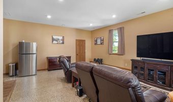 18519 Farm Road 2000, Aurora, MO 65605