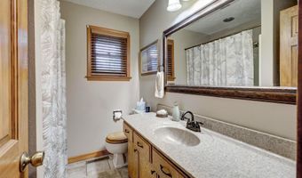 3050 Gaineswood Ave, Baxter Springs, KS 66713