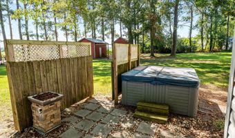 1610 Nc-102 E, Ayden, NC 28513