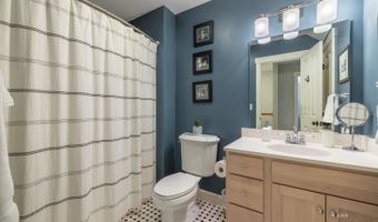 4 Maple Grove Way, Athens, OH 45701