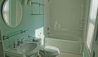 67 Hall Ave, Newport, RI 02840