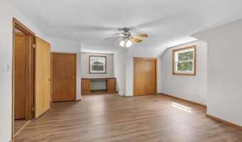 1136 W ROBERTS Ave, Appleton, WI 54914