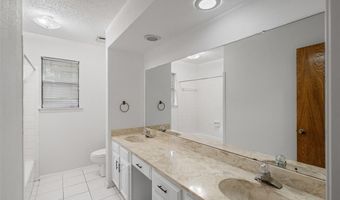 104 Murls Lake Rd, Weatherford, TX 76085