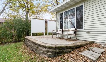 315 Fairgrounds Rd 104, Alexandria, MN 56308