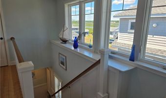 9 Arbeth Rd, Narragansett, RI 02879