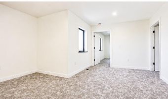 5006 Kingfisher Ave, Aberdeen, SD 57401