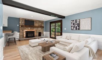 41 Gault Rd, Bedford, NH 03110