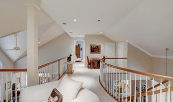 4744 34TH St N, Arlington, VA 22207