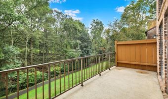 99 BURNING TREE Ln, Reading, PA 19607