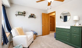 802 13th St SE, Altoona, IA 50009