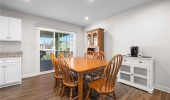 160 Eagle Cir, Amherst, OH 44001