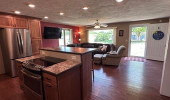 128 Mark St, Aurora, NE 68818