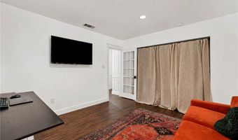 8337 Lennox Ave, Los Angeles, CA 91402