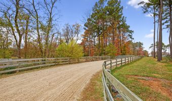 52 Hill Rd, Allentown, NJ 08501