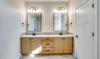 300 W Pepper Tree Rd, Andover, KS 67002