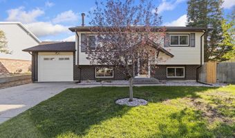 521 MONTCLAIR Dr, Cheyenne, WY 82009