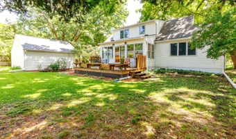 3425 Woodland St, Ames, IA 50014
