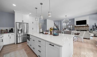 604 Muirfield Dr, Albemarle, NC 28001
