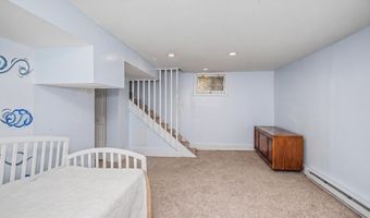 218 E 7th St, Ames, IA 50010