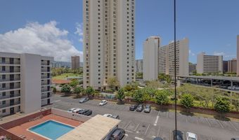 5122 Likini St 616, Honolulu, HI 96818