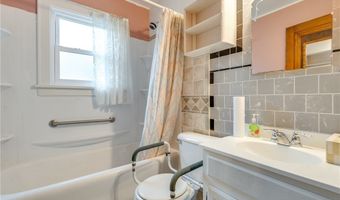 1425 Chippewa Ave, Akron, OH 44305