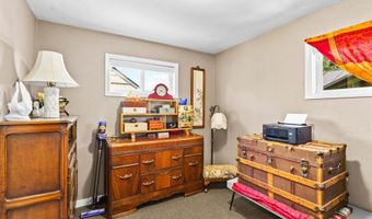 245 S 44TH St, Springfield, OR 97478