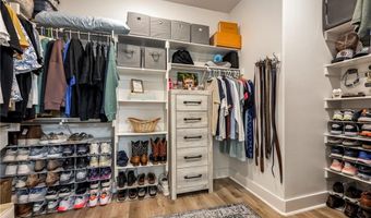 2 Islay Ln, Bella Vista, AR 72715