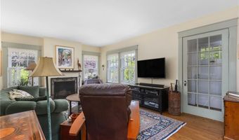 141 Coggeshall Ave, Newport, RI 02840