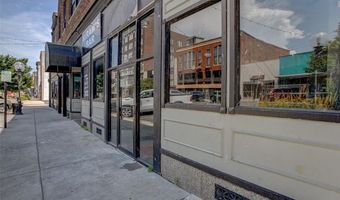 215 W 3rd St, Alton, IL 62002