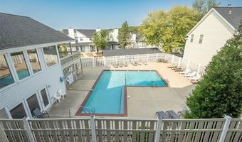 1445 Whispering Creek Dr E, Ballwin, MO 63021
