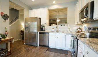 140 Anterbury Dr, Apex, NC 27502