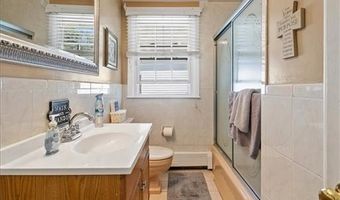 26 City View Pkwy, Johnston, RI 02919