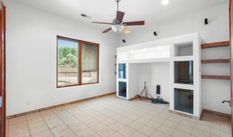 325 Braught Ln, Bosque Farms, NM 87068