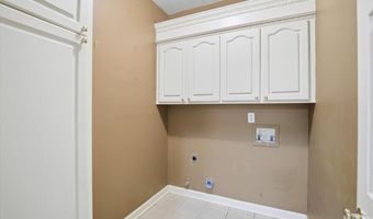 215 Old Town Ln, Brandon, MS 39042