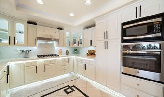 6425 E Shady Valley Ln, Anaheim, CA 92807