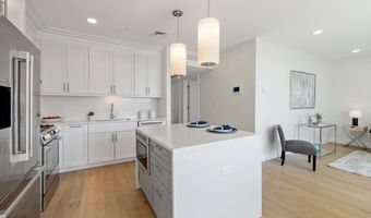 301 Border St 607, Boston, MA 02128