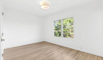 37 Gilberts Path, Amagansett, NY 11930