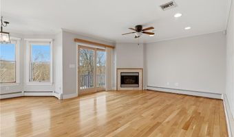 46 Timberland Dr, Lincoln, RI 02865