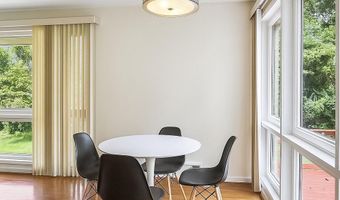 6049 AVON Dr, Bethesda, MD 20814
