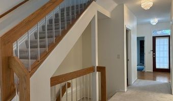 1964 Boulder Dr, Ann Arbor, MI 48104