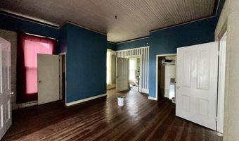 207 N 5th St, Aurora, NC 27806