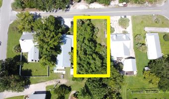 112 Dr Frederick S Humphries St, Apalachicola, FL 32320