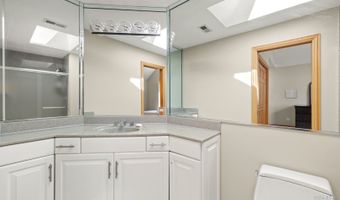 1760 W Whispering Ct, Addison, IL 60101