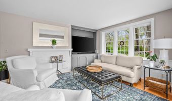 79 Sturgis Ln, Barnstable, MA 02630