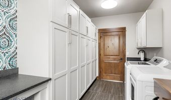 200 Miller Point Pl, Belgrade, MT 59714