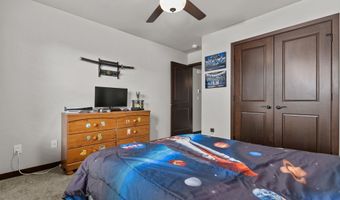 2818 W HIDDEN PINE Dr, Appleton, WI 54913