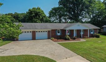 167 Fairway Rd, Advance, NC 27006
